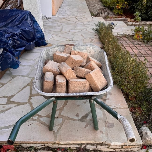 Bûches compressées - 2160 bûches - 100% naturelles – Image 2